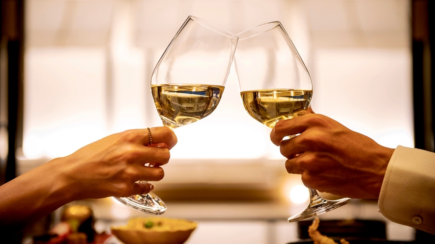 【レストラン「琉球」】特別な日は極上ワインで乾杯