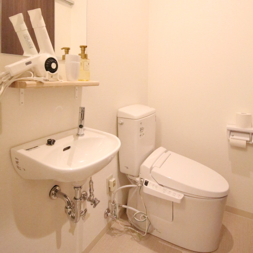 ■スタンダードダブルルーム／専用トイレ