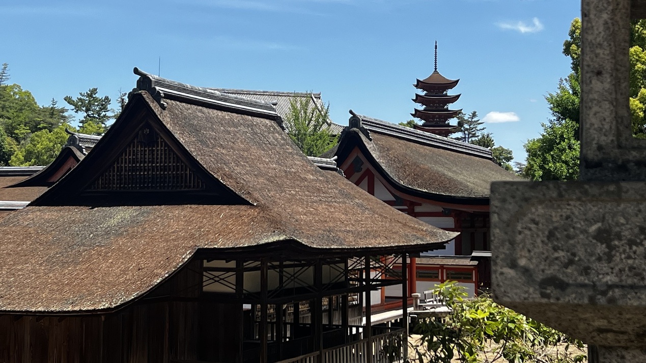 嚴島神社と五重塔