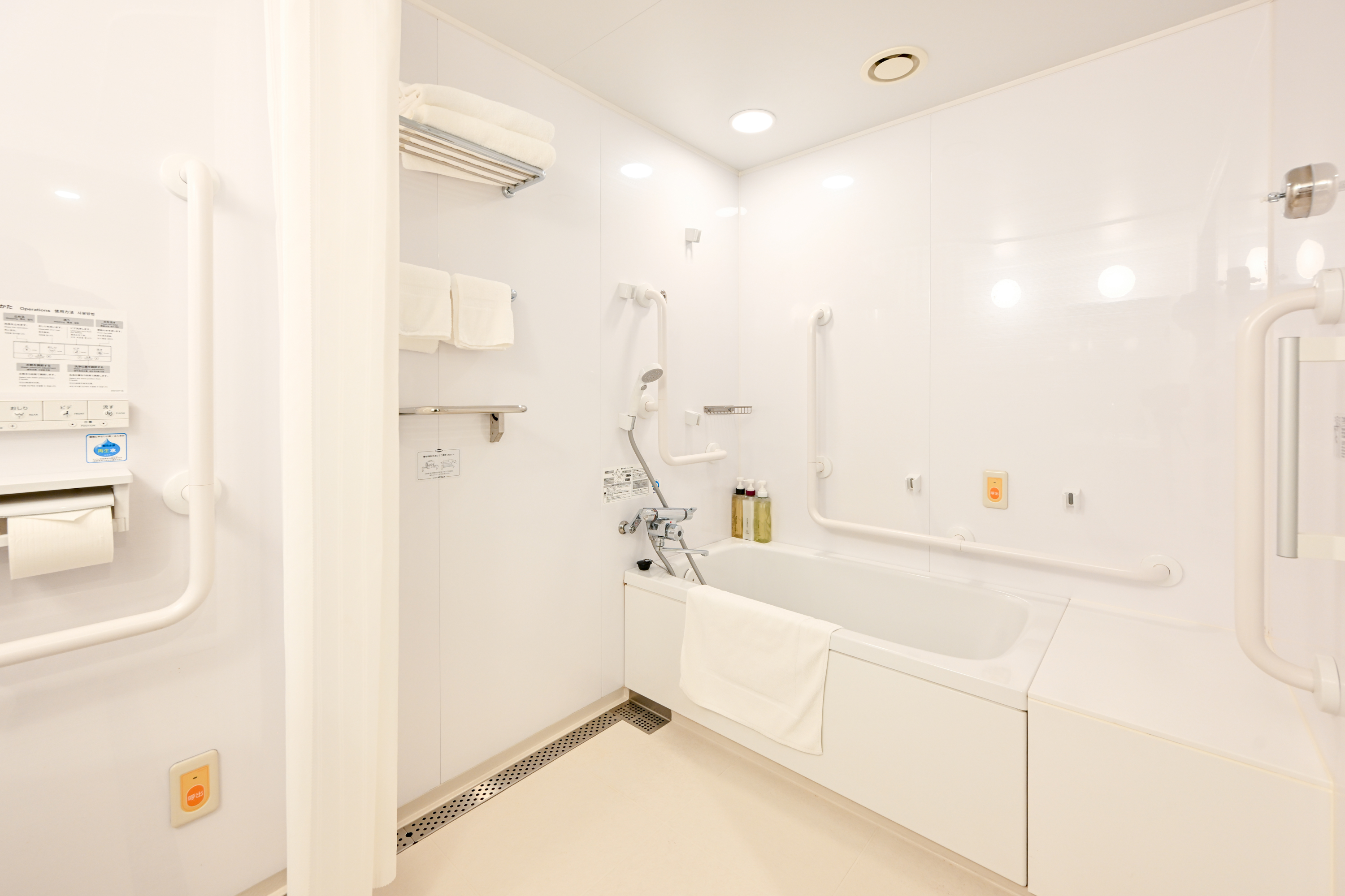 ユニバーサルツインルームお風呂