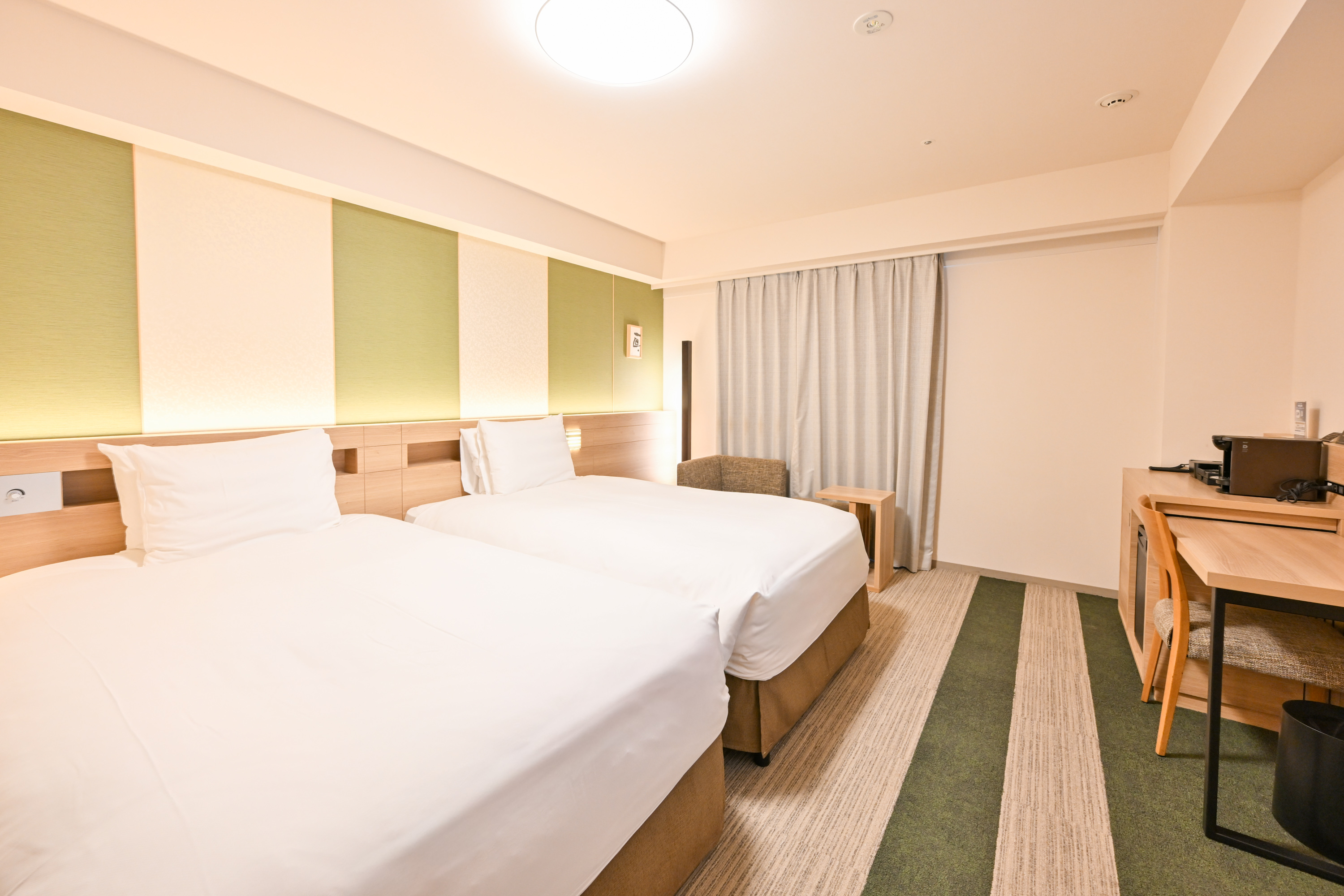 スーペリアツインルーム