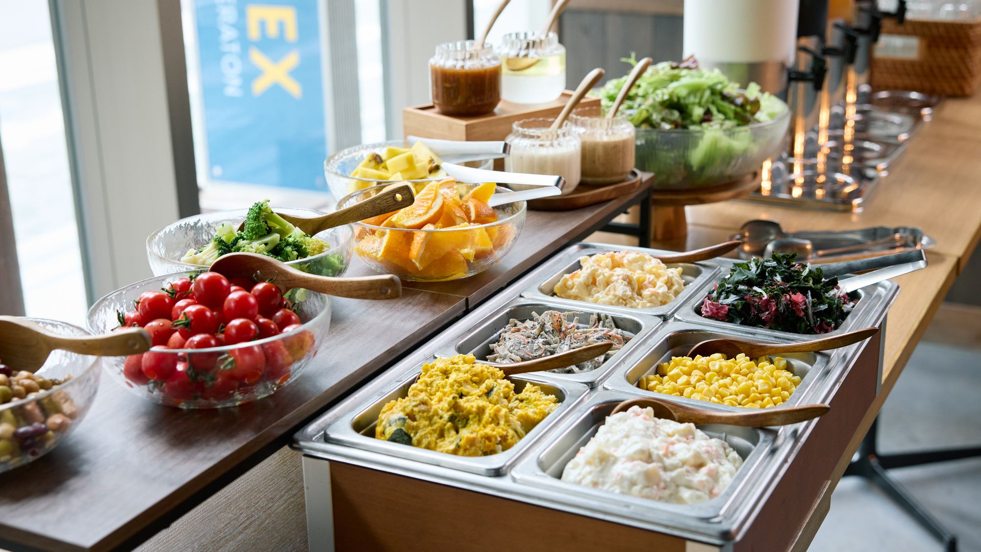 朝食ビュッフェ
