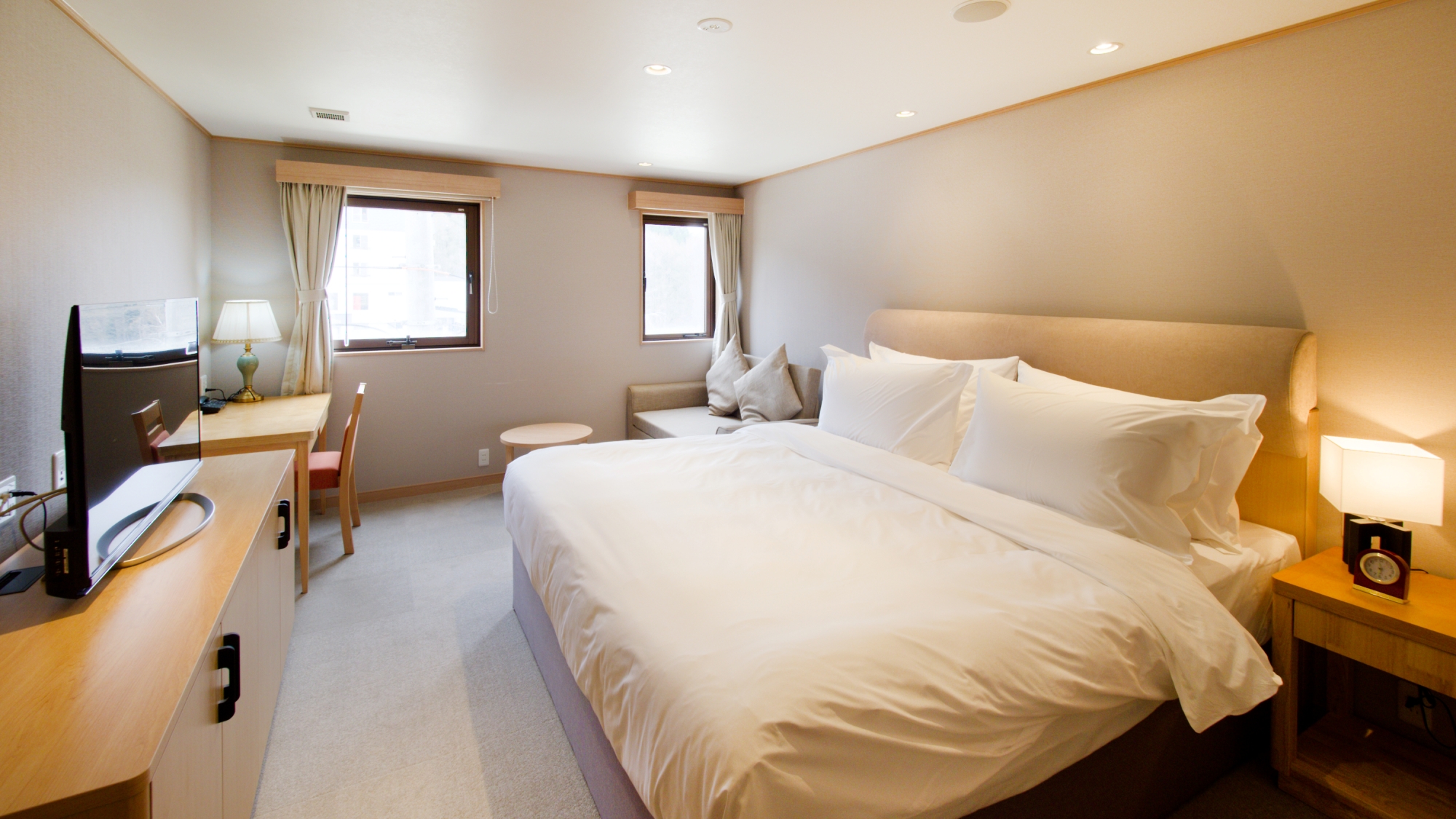 【スーペリアキング】ゆったりとしたキングベッドをご用意した客室