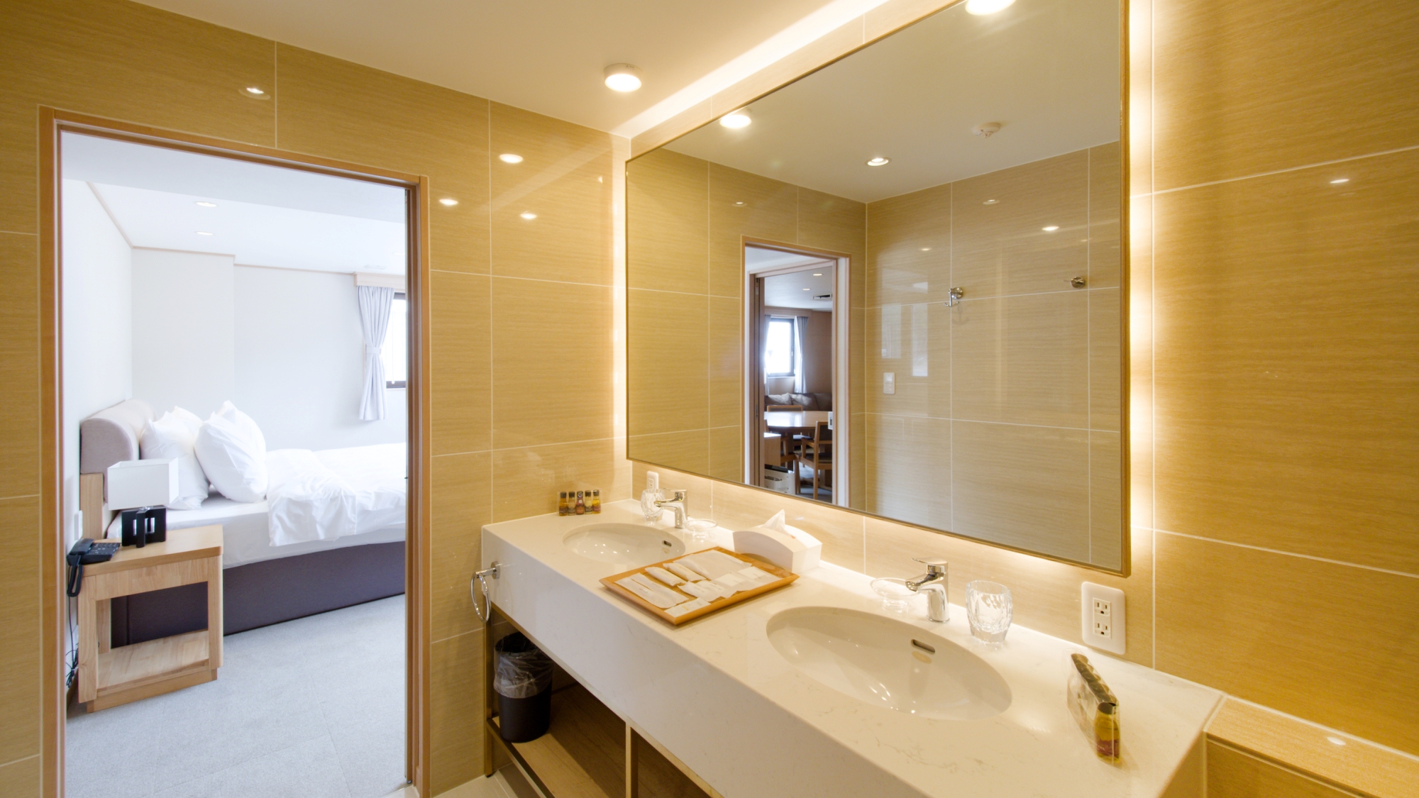 【客室洗面台】