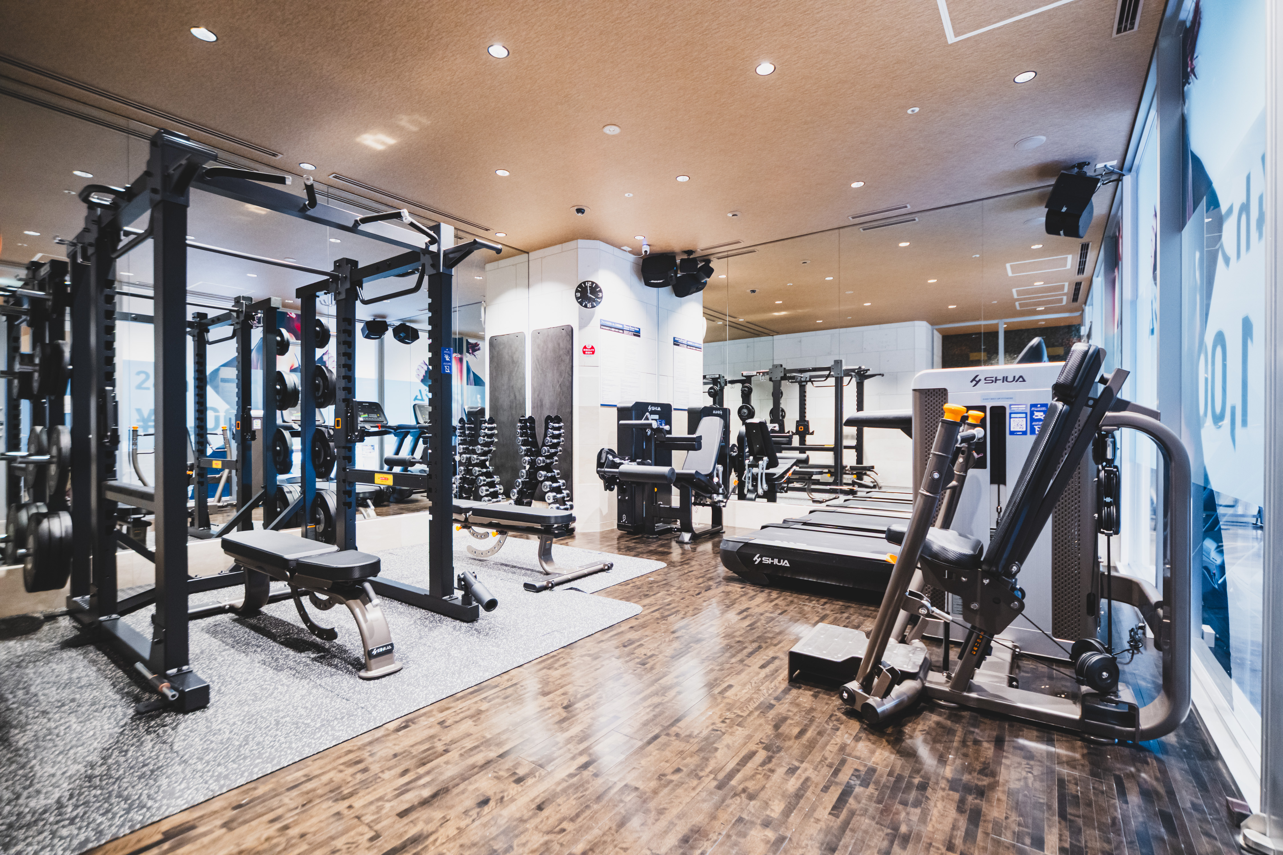 4F「LifeFit：24hフィットネスジム」