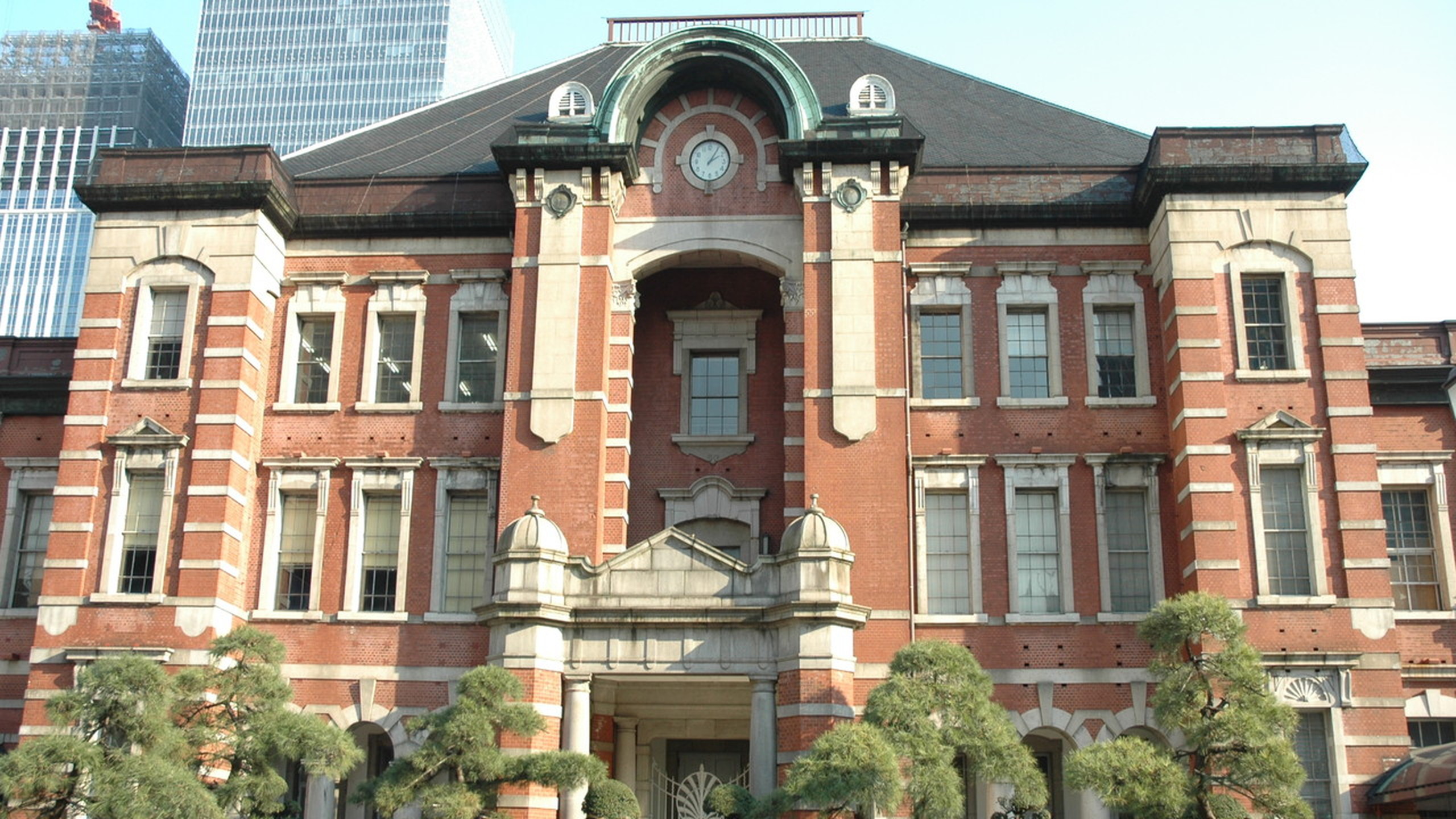 東京駅【写真提供：千代田区広報広聴課】