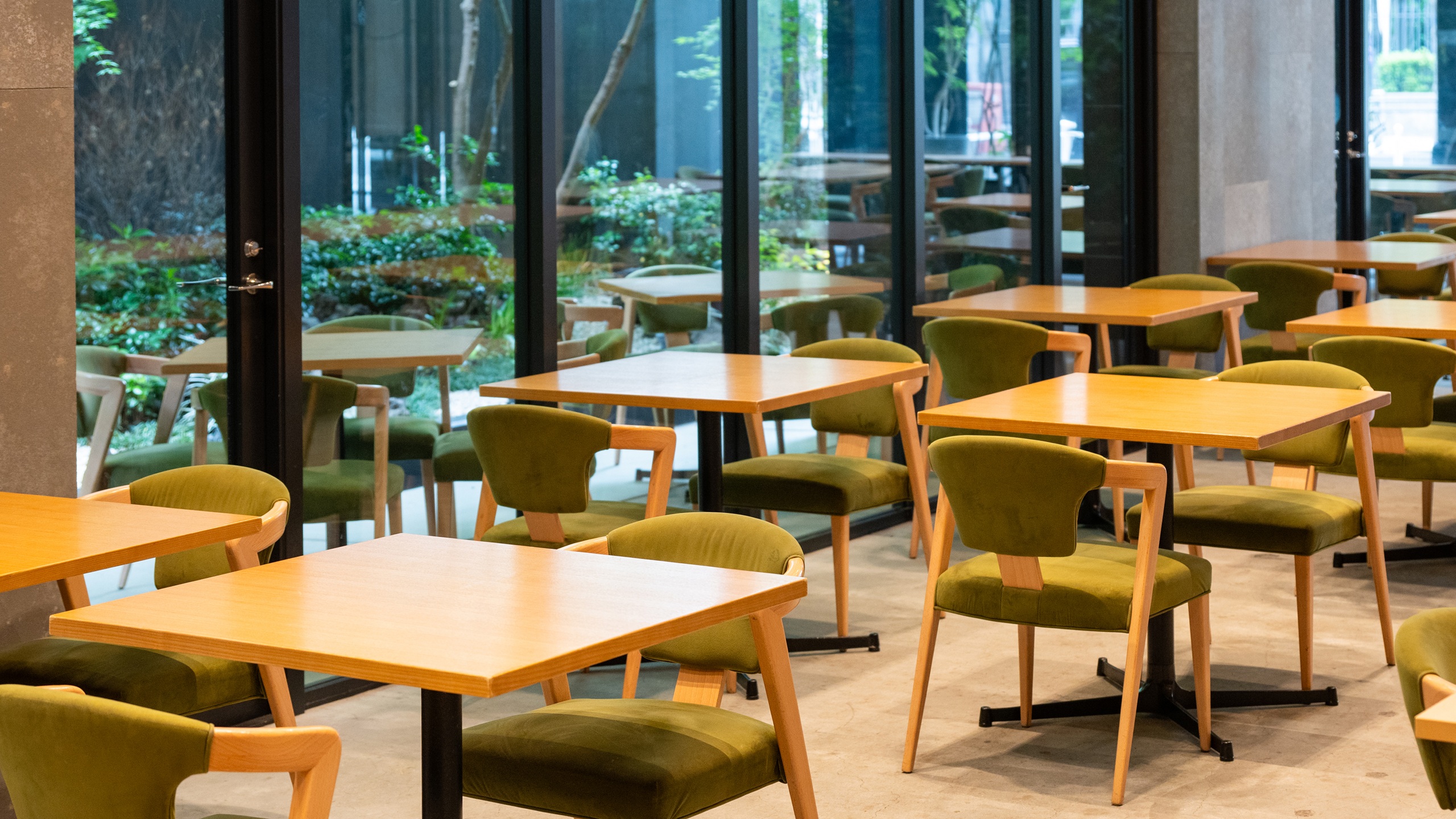 レストラン店内