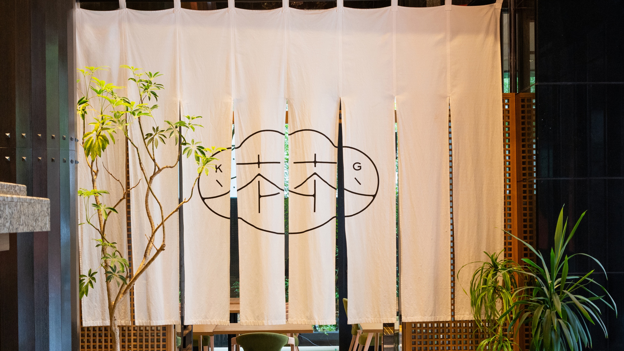 レストラン入口