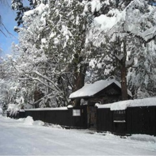 雪の武家屋敷