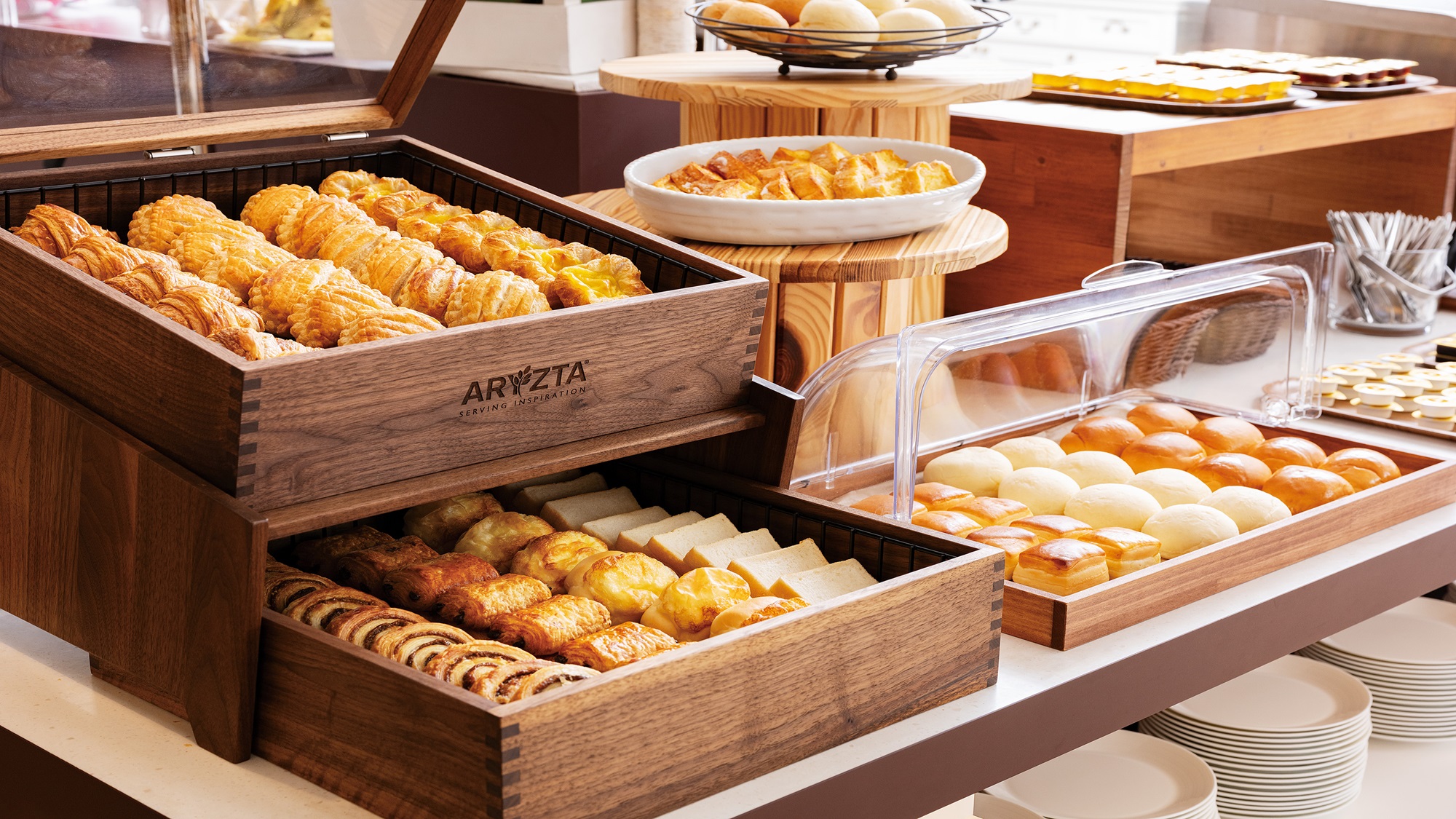 「アンサンブル」朝食ビュッフェイメージ（パン）