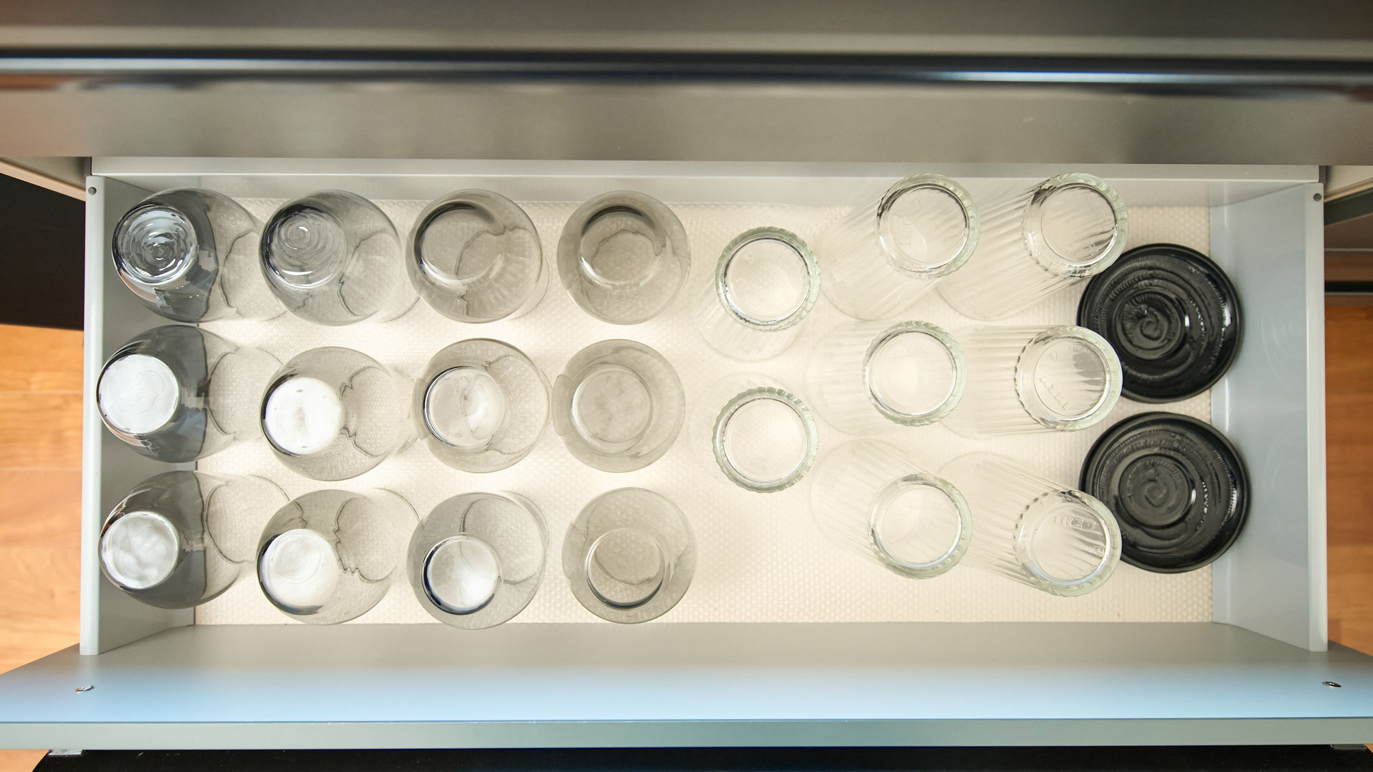 キッチン備品：食器類