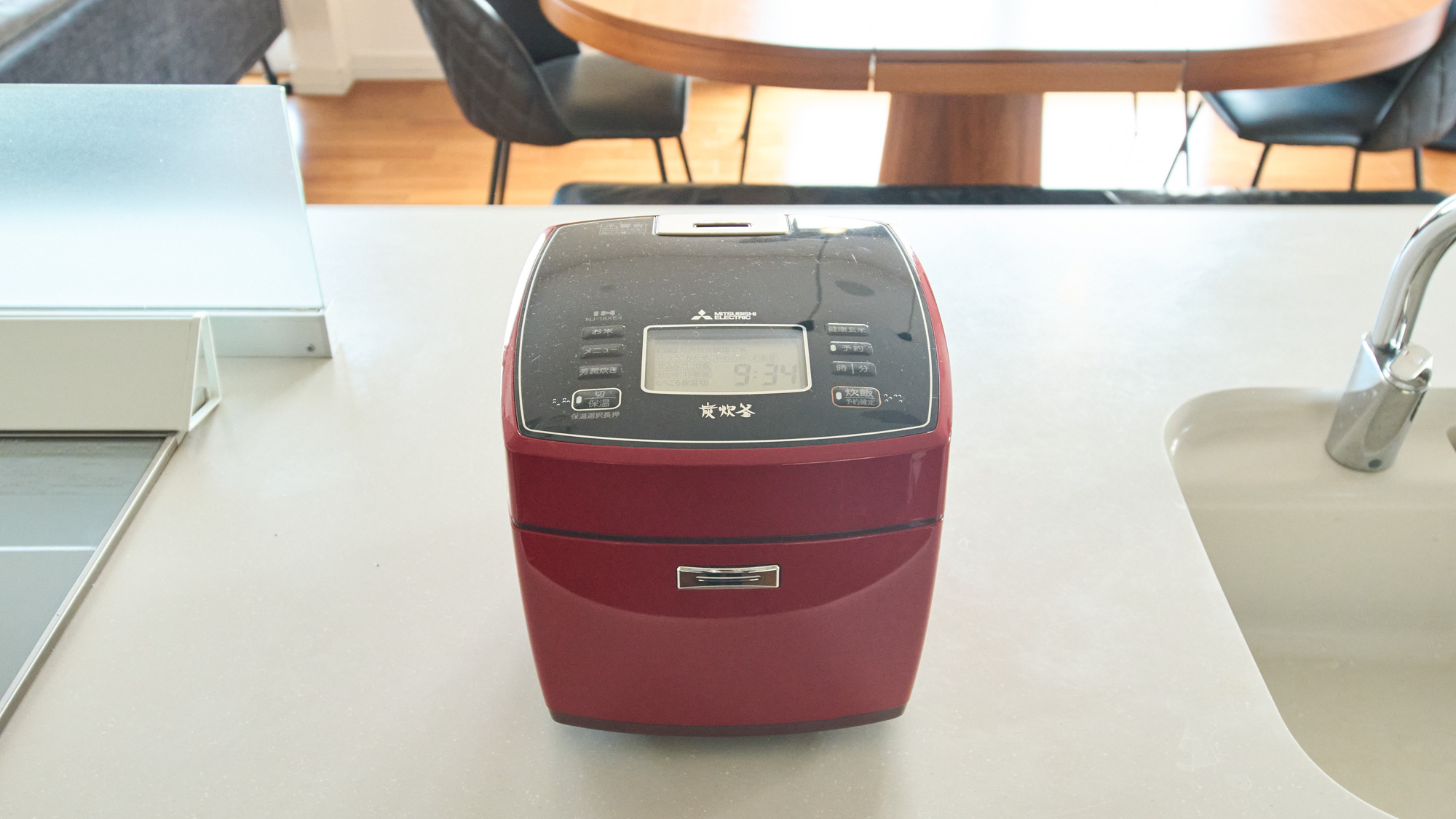 キッチン備品：炊飯器