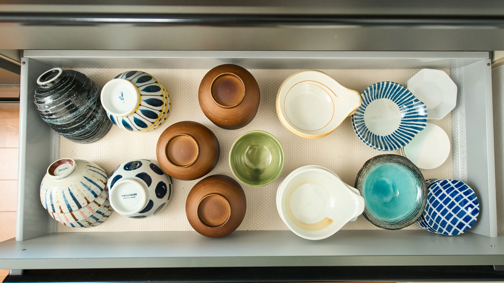キッチン備品：食器類