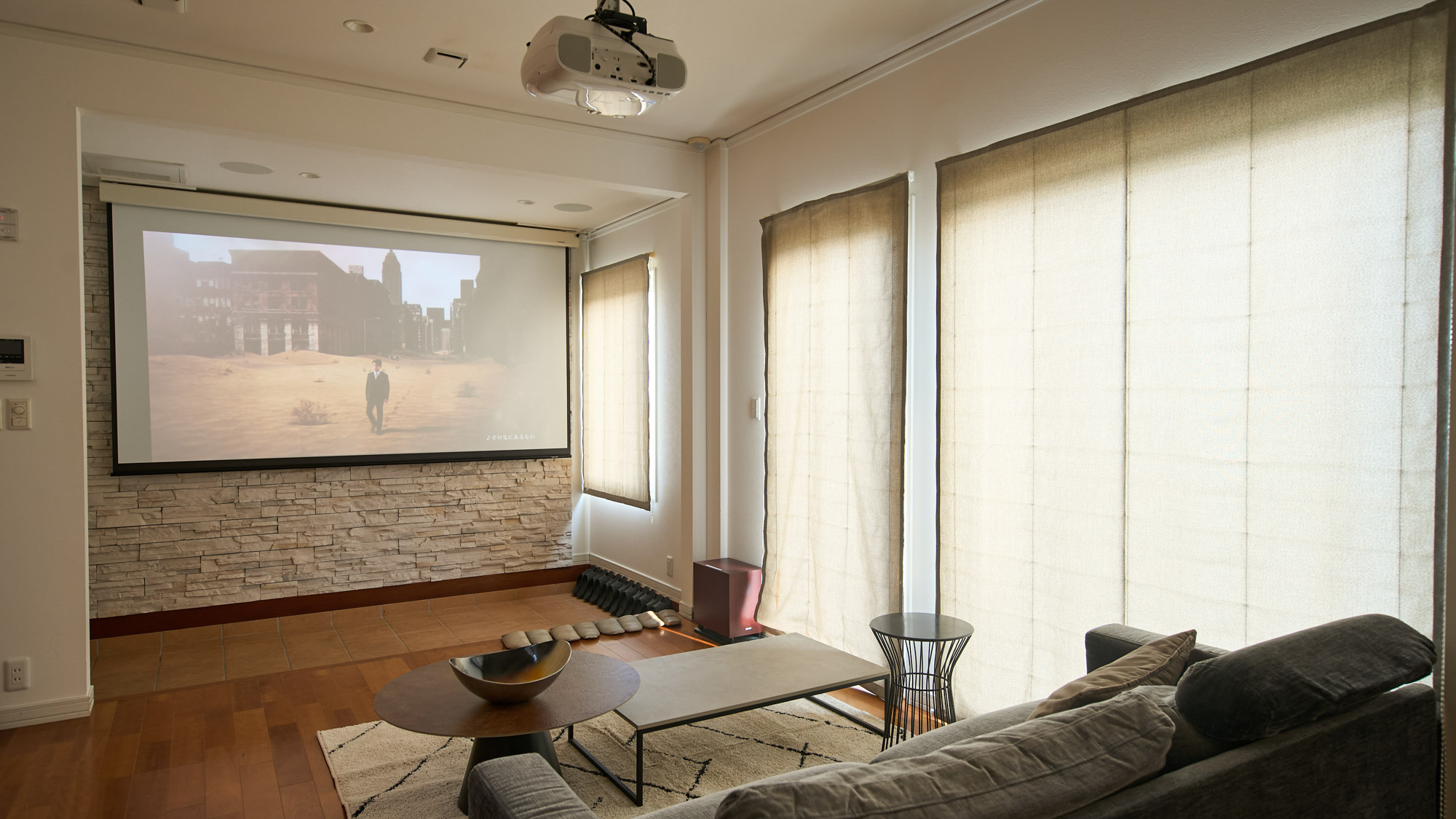 リビング：プロジェクターあり