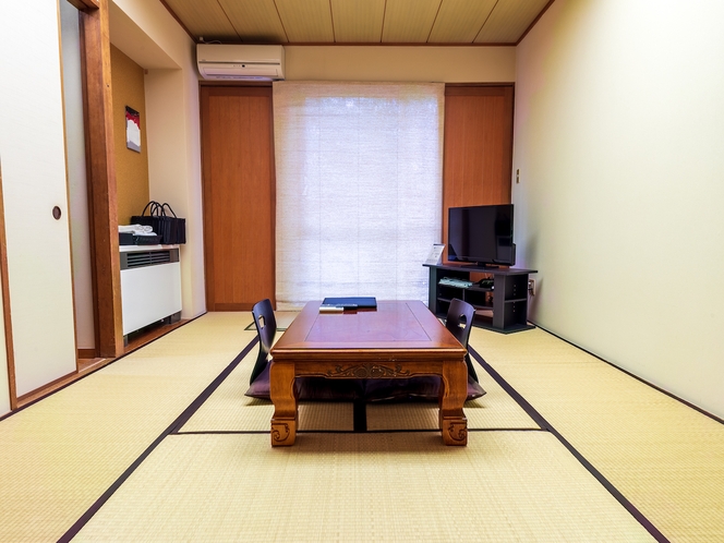 【Japanese-style room】和室