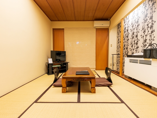 【Japanese-style room】和室