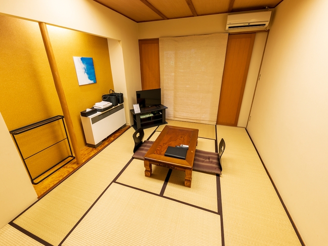 【Japanese-style room】和室