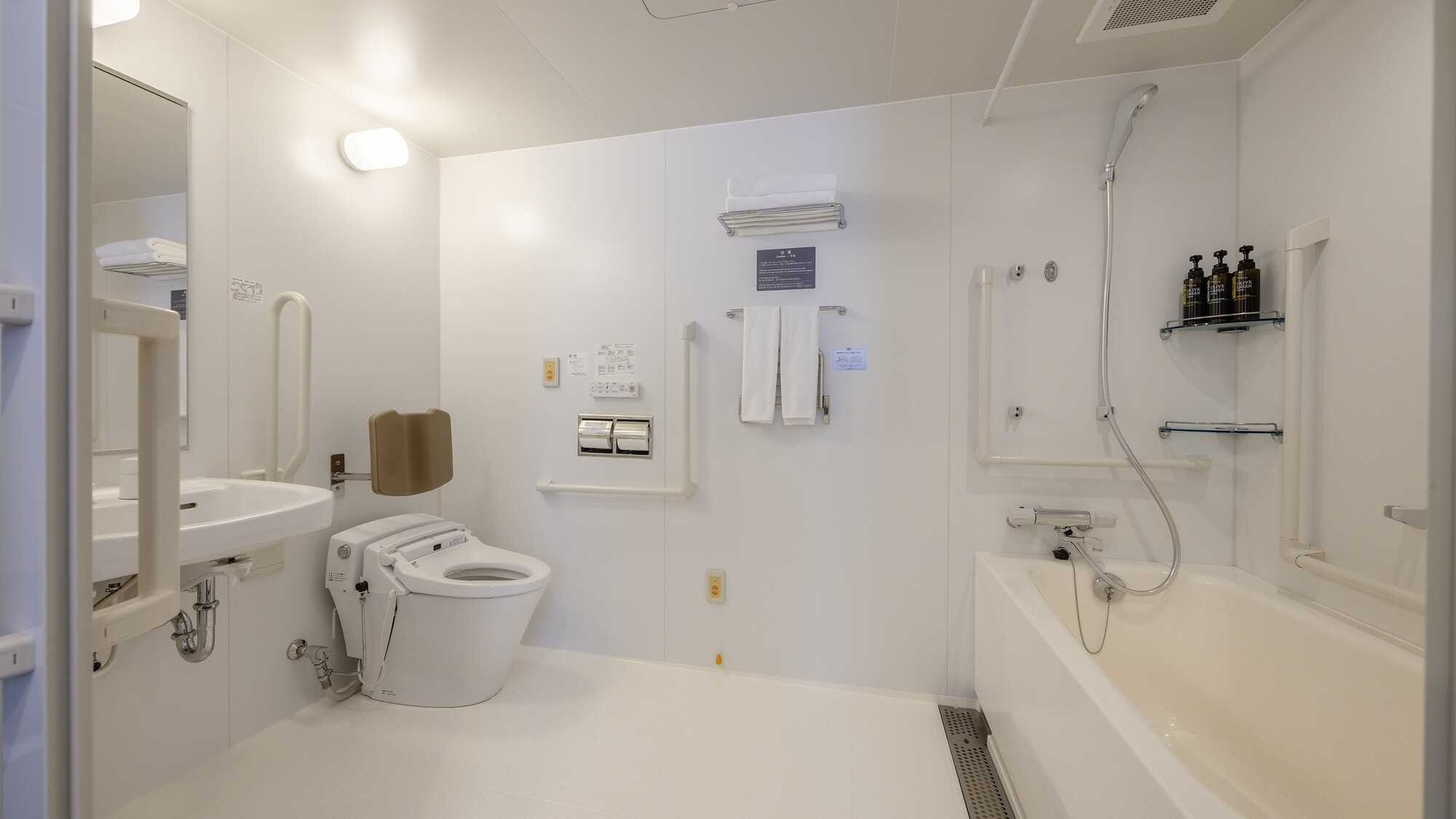 【客室】バスルーム（ユニバーサルルーム）