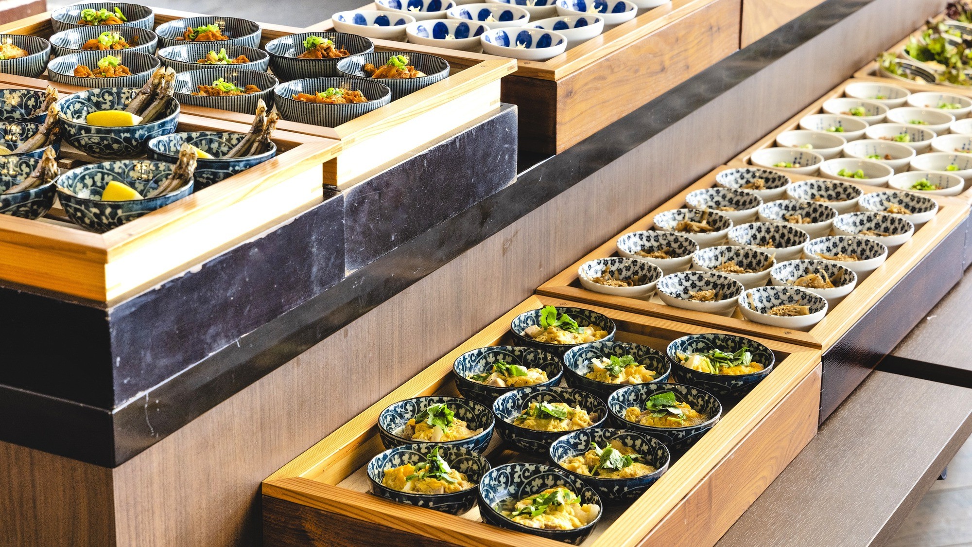 【朝食】選べる彩り小鉢御膳（イメージ）