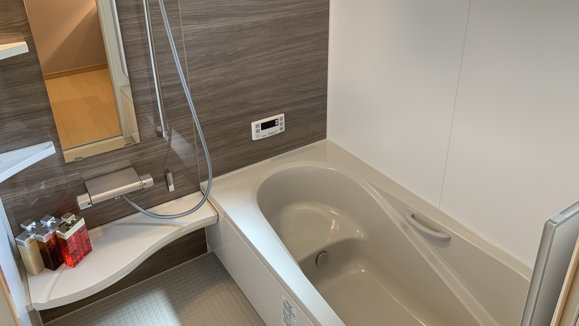 MURASAKISHIKIBU棟 -浴室-