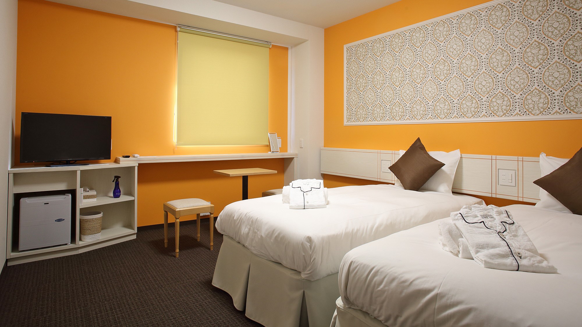 ベーシックルーム 2名（4F オレンジ）