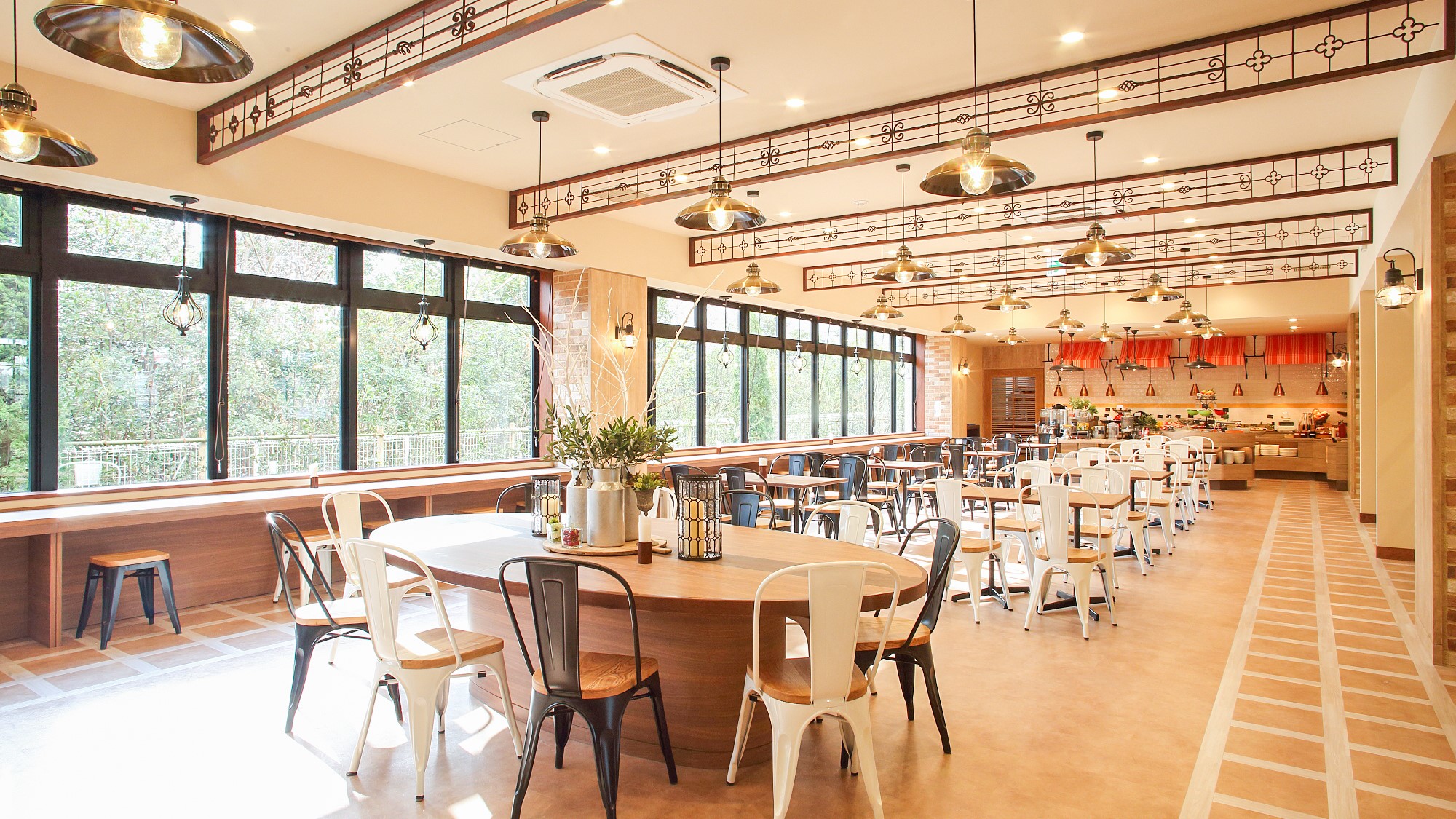 レストラン【La Marche（ラ・マルシェ）】