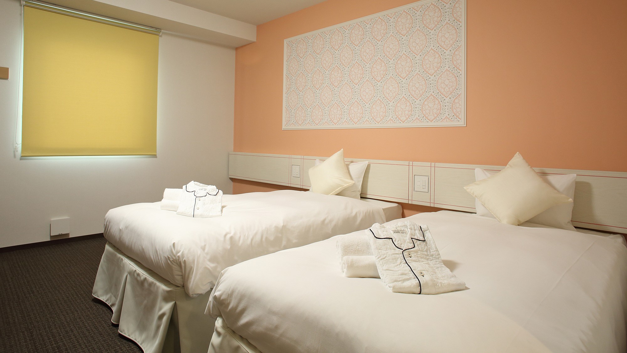 ベーシックルーム 2名（2F ピンク）