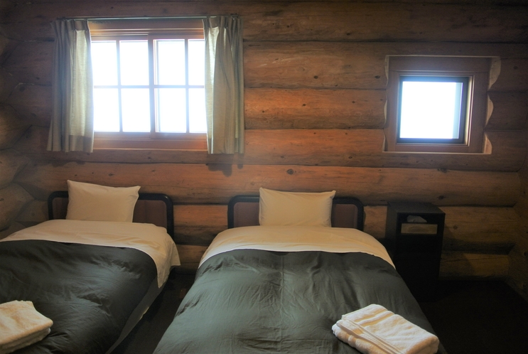 log house bed room