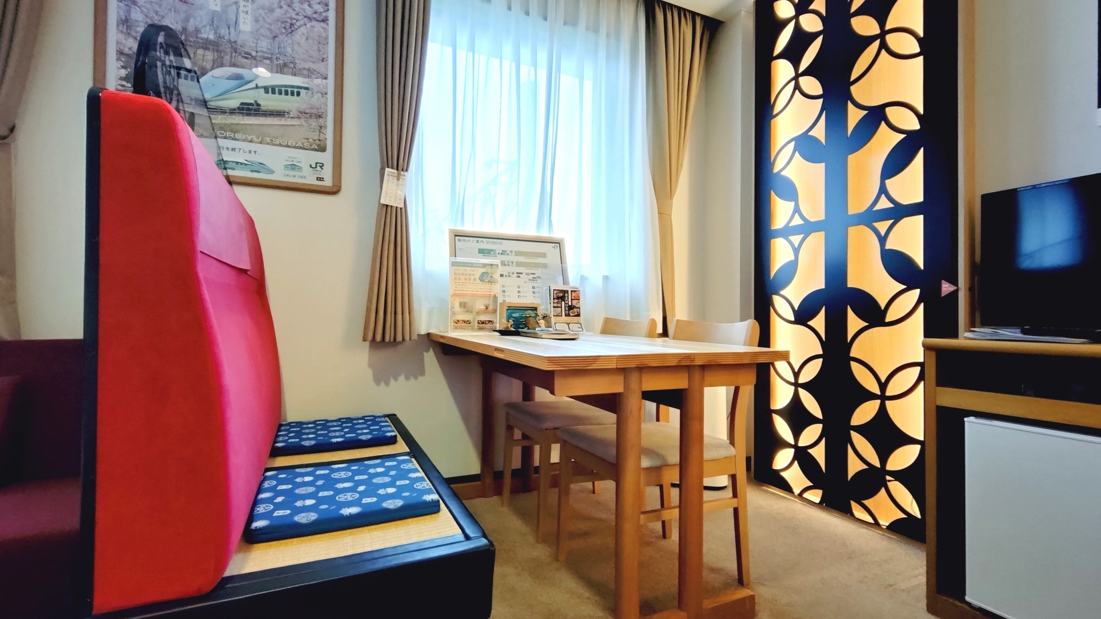 【山形牛カルビと国産豚ハラミコース】ワンドリンク付きのお得な焼肉定食プラン(二食付)