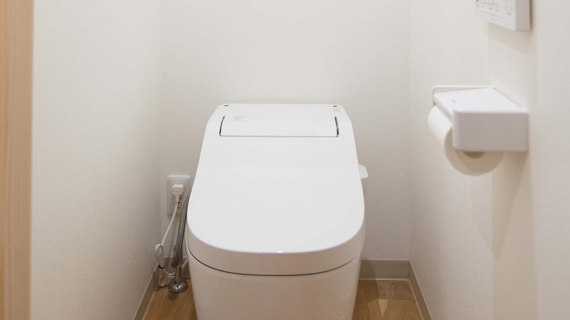 ・【Room1】温水洗浄便座完備のトイレ
