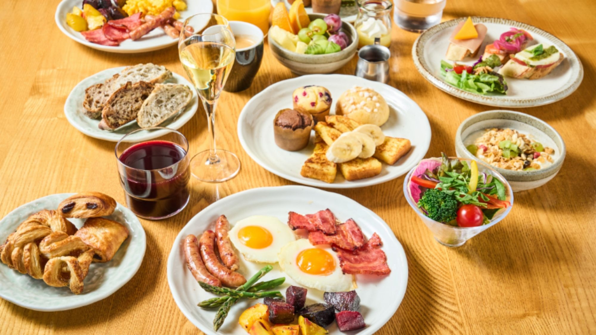 【26夏季／朝食付き】北海道の食を満喫！羊蹄山を望むレストランで和洋ビュッフェ（貸切温泉無料）