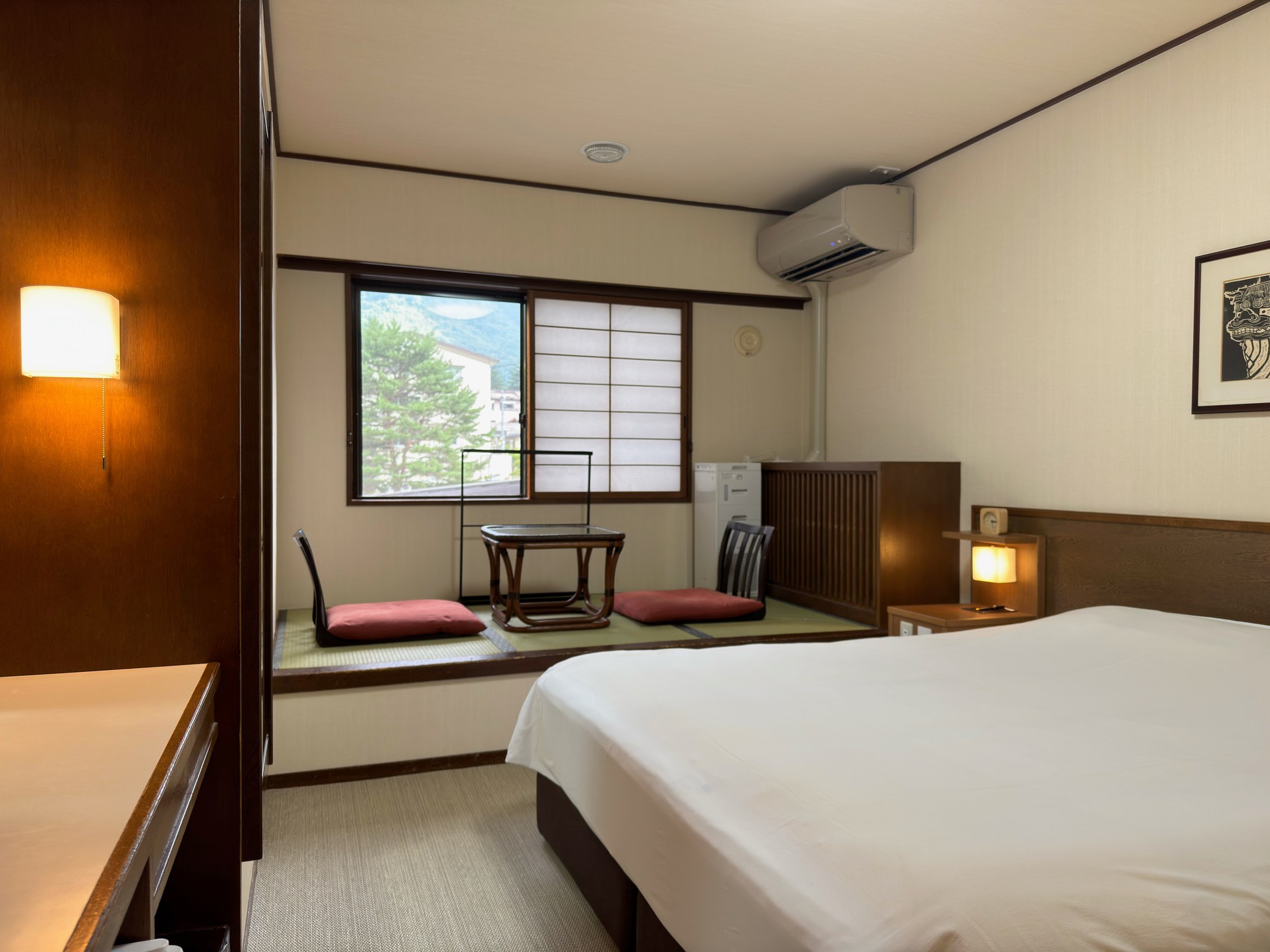 【客室：洋室（ダブル）】