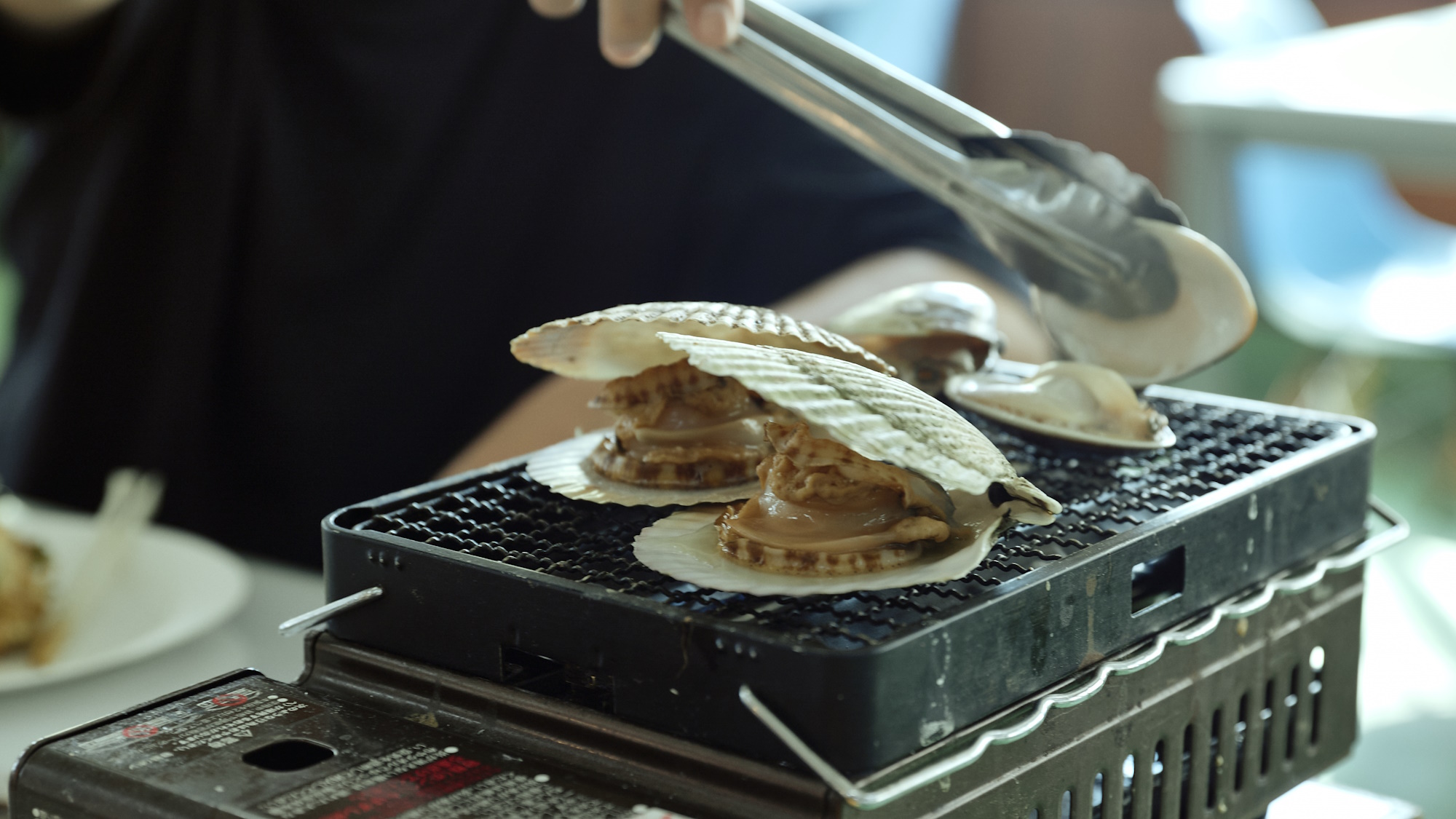 【漁港食堂 だいぼ】海を眺めながら新鮮な海の幸を味わえます（当館から車で約10分）