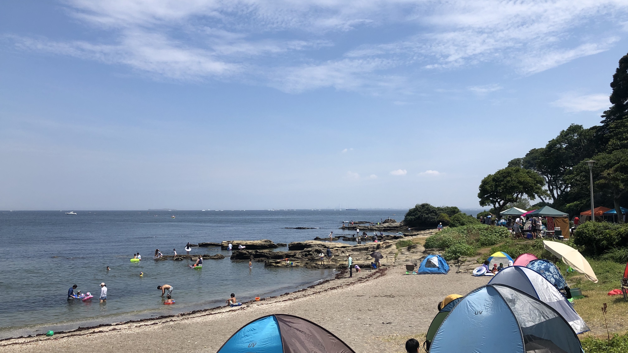 【観音崎海水浴場】毎年お子様連れのご家族で賑わいをみせます（当館から車で約25分）