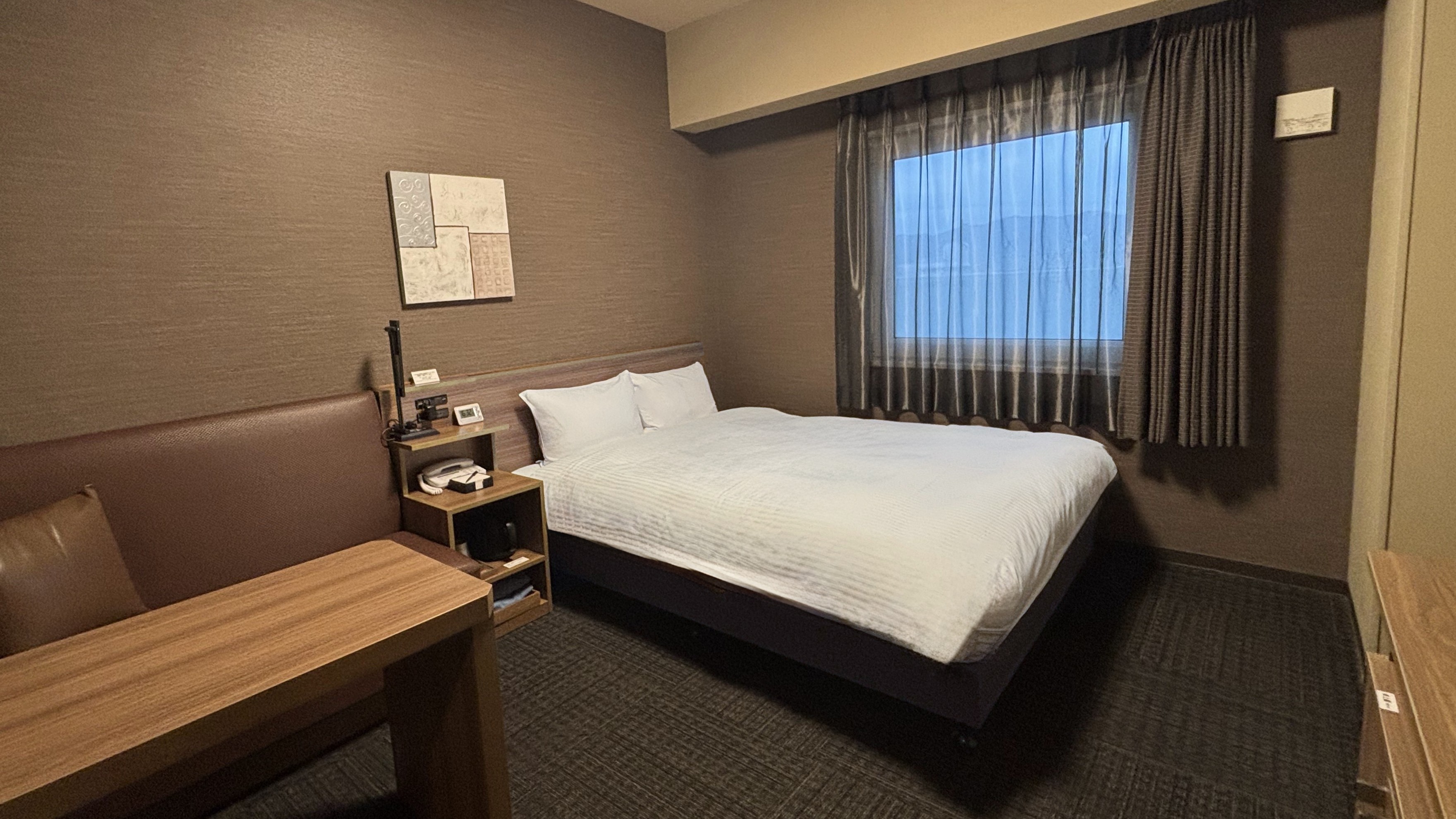 スタンダードセミダブルルーム