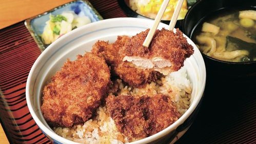 ■ソースカツ丼（写真提供：前橋観光協会）