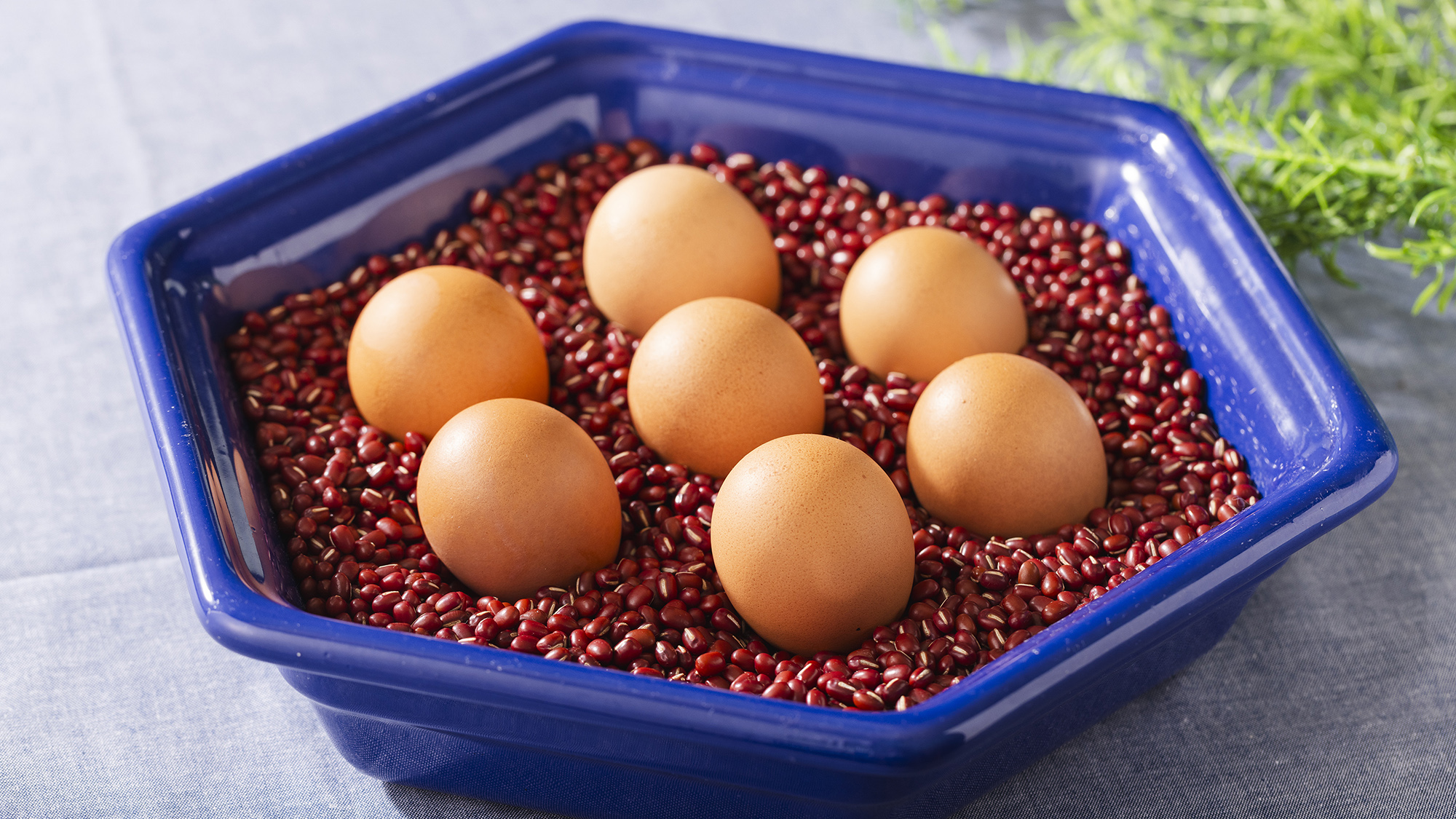 【ご朝食イメージ】濃厚な黄味が特徴のブランド卵「高砂の夕日」でワンランク上の卵かけごはん。