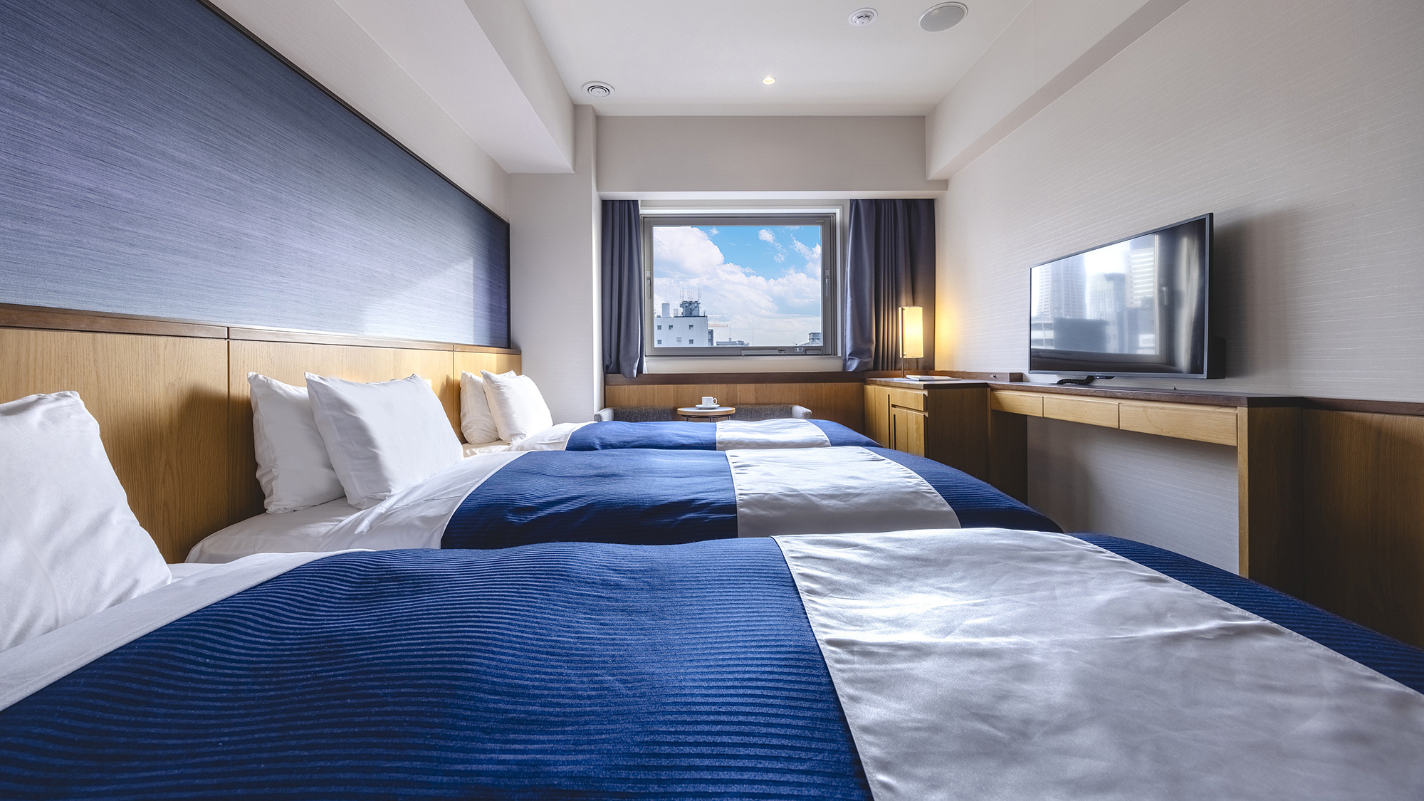 【トリプル】洗面台も広々なので、朝の争奪戦とも無縁です♪