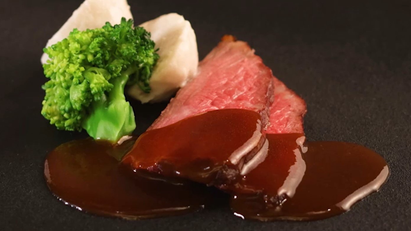 十勝産「豊西牛」のローストビーフ
