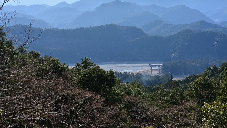 ・熊野古道 中辺路まで車で約50分