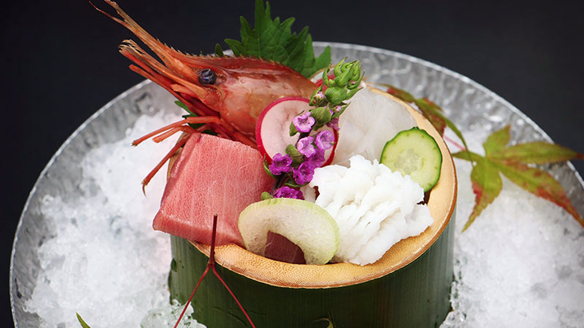 ≪特選≫料理長の作る常陸牛の朴葉焼きと久慈川を望む展望温泉で心も体も癒される大子旅