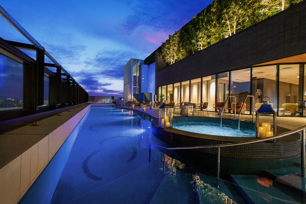 【LUXDAYSセール＆ポイント12倍】都心のリゾートで癒しのステイを♪温泉SPA利用無料（朝食付）