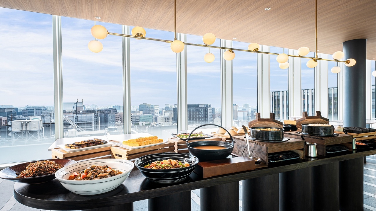 【LUXDAYSセール＆ポイント12倍】上層階客室確約！都心のリゾートで癒しのステイを♪（朝食付）