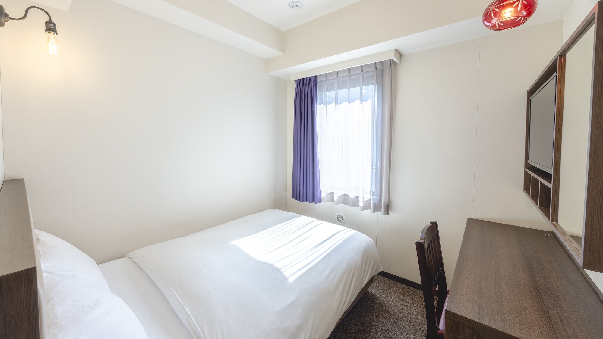 【客室】セミダブル