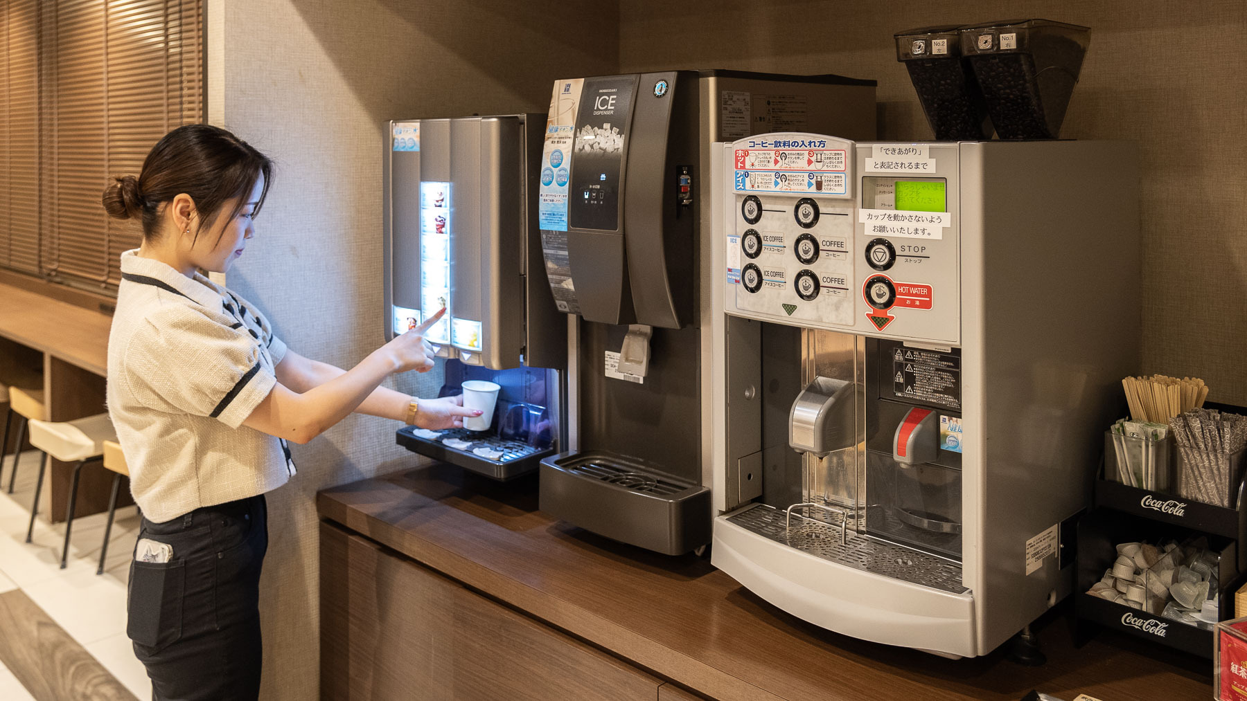 挽き立てコーヒーでほっと一息♪ごゆったりお寛ぎください