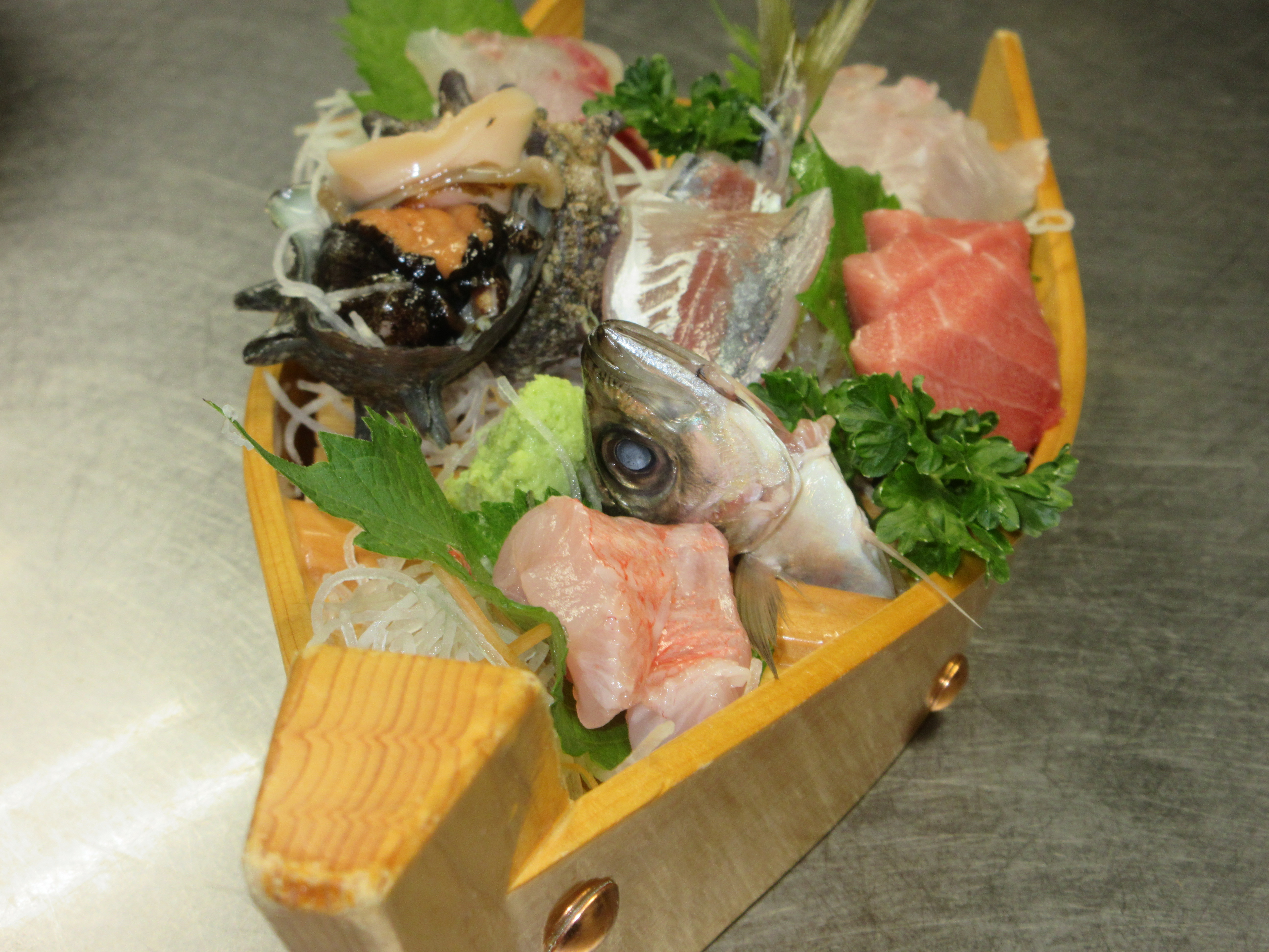 刺身盛り合わせ