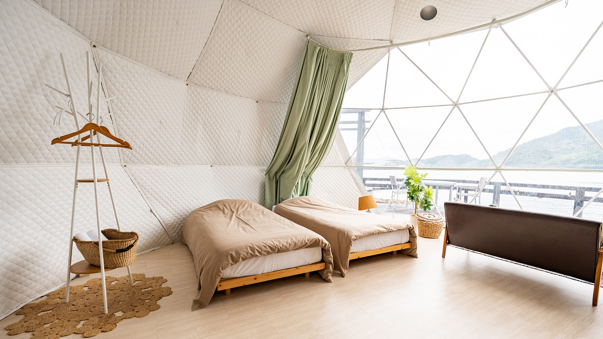 ・【ドームテント・バイロンベイ】ナチュラルな雰囲気でお休みのときもリラックスできます