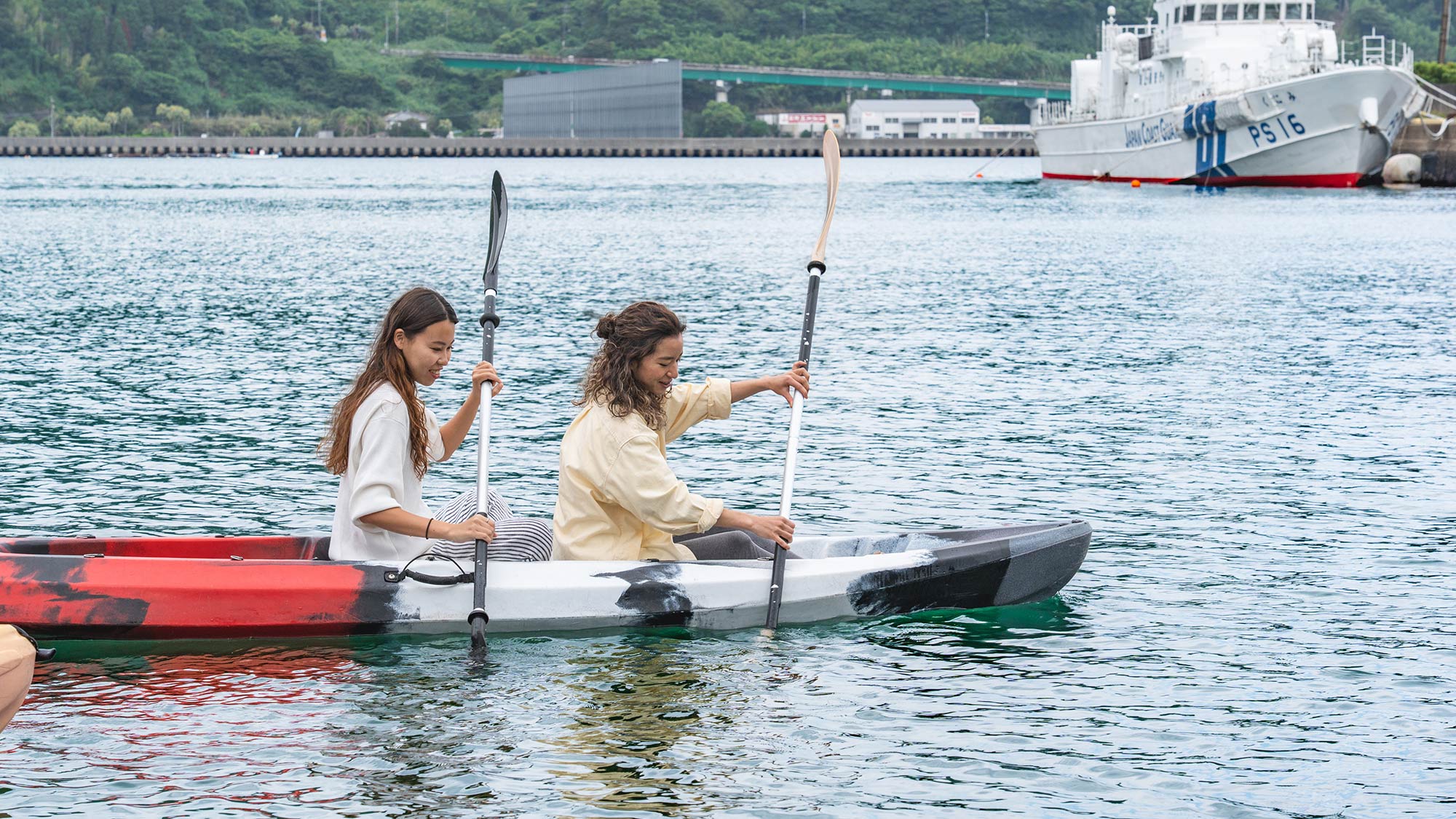 ・【シーカヤック】息を合わせて、絶景独り占め！海上散歩の醍醐味