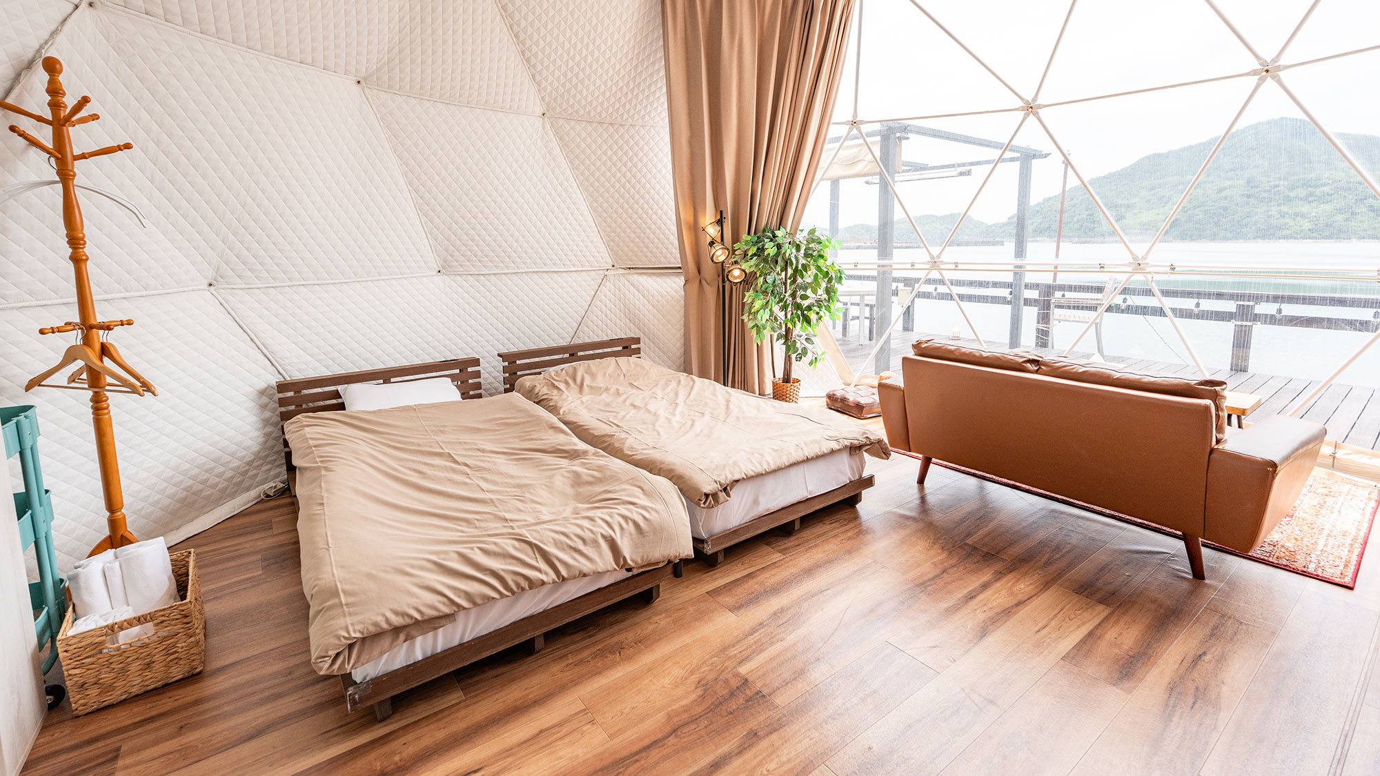 ・【ドームテント・ヘルシンキ】シックな雰囲気でお休みのときもリラックスできます