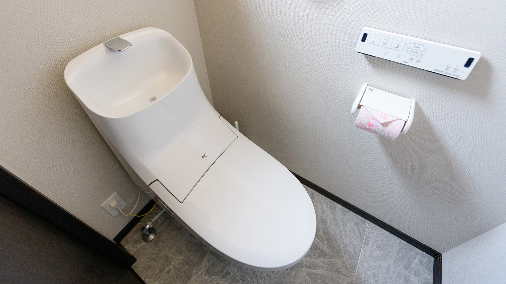 ・【トイレ】洗浄機能付で清潔感があります